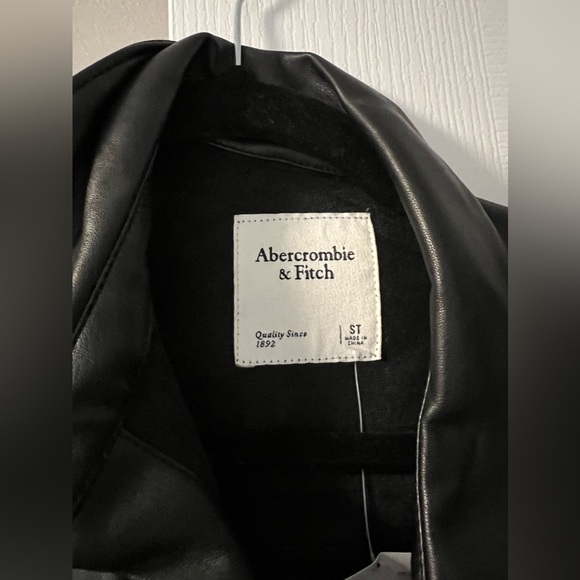 Leather collared dress - Picture 4 of 4